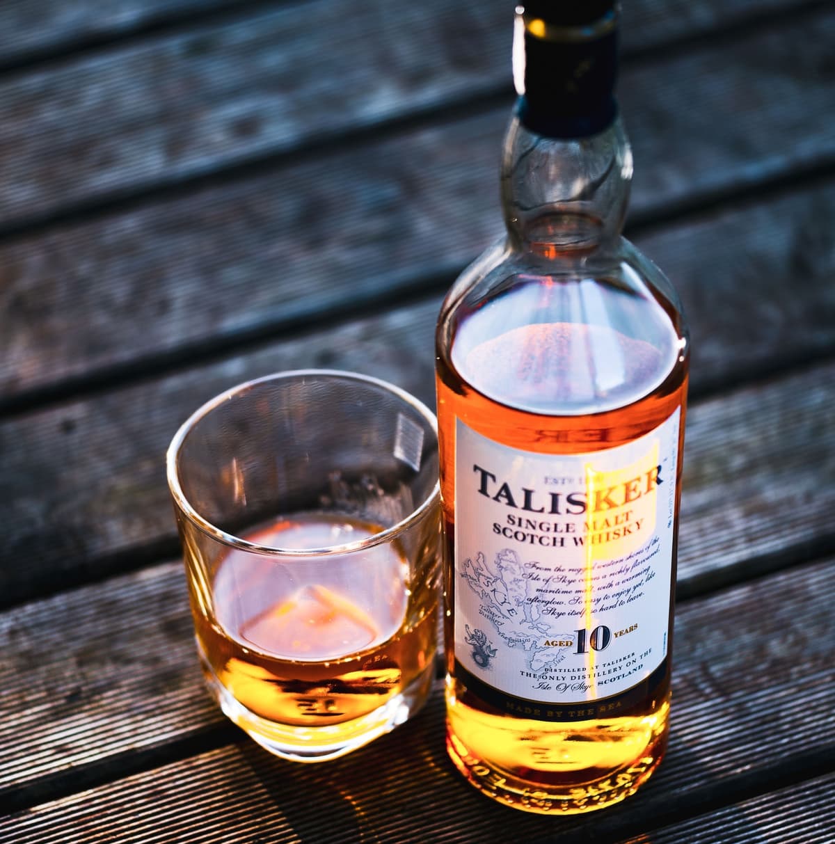 Scotch whisky single malt 10 anni (Astucciato) - Talisker (700 ml)