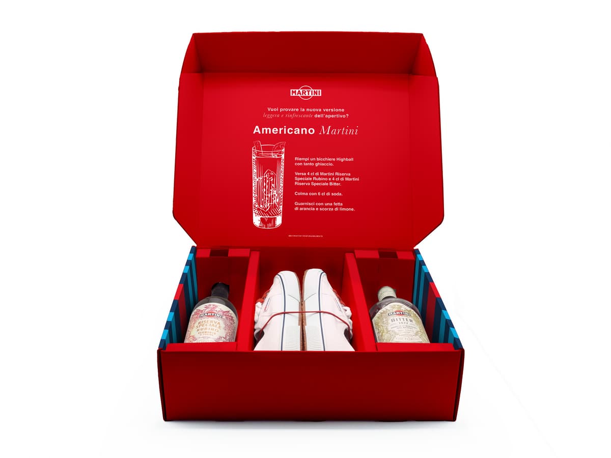 Americano Martini Limited Edition con scarpe 2750 Martini x Superga